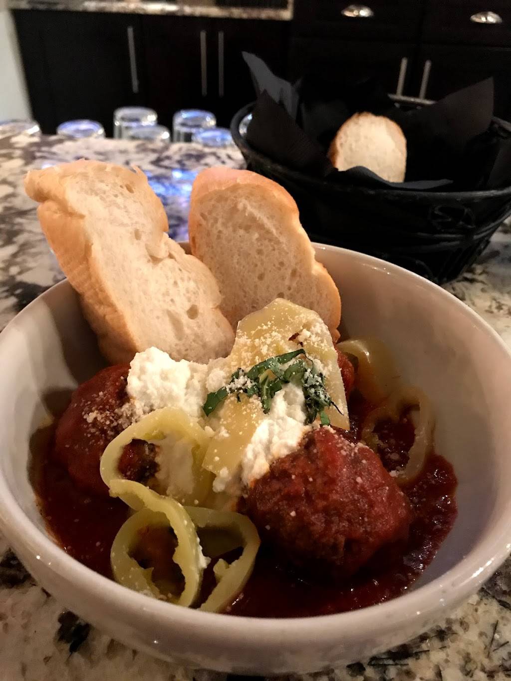 II Tomato | restaurant | 2409 Wilmington Rd, New Castle, PA 16105, USA | 7246583380 OR +1 724-658-3380