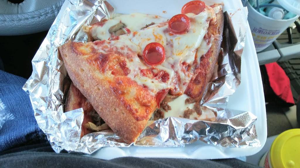 Calz Pizza | restaurant | 3678 Sewells Point Rd, Norfolk, VA 23513, USA | 7578570909 OR +1 757-857-0909