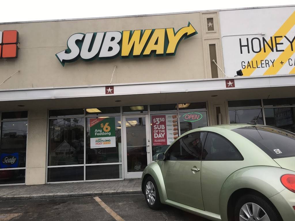 Subway Restaurants | restaurant | 3518 S Shepherd Dr, Houston, TX 77098, USA | 7135299345 OR +1 713-529-9345