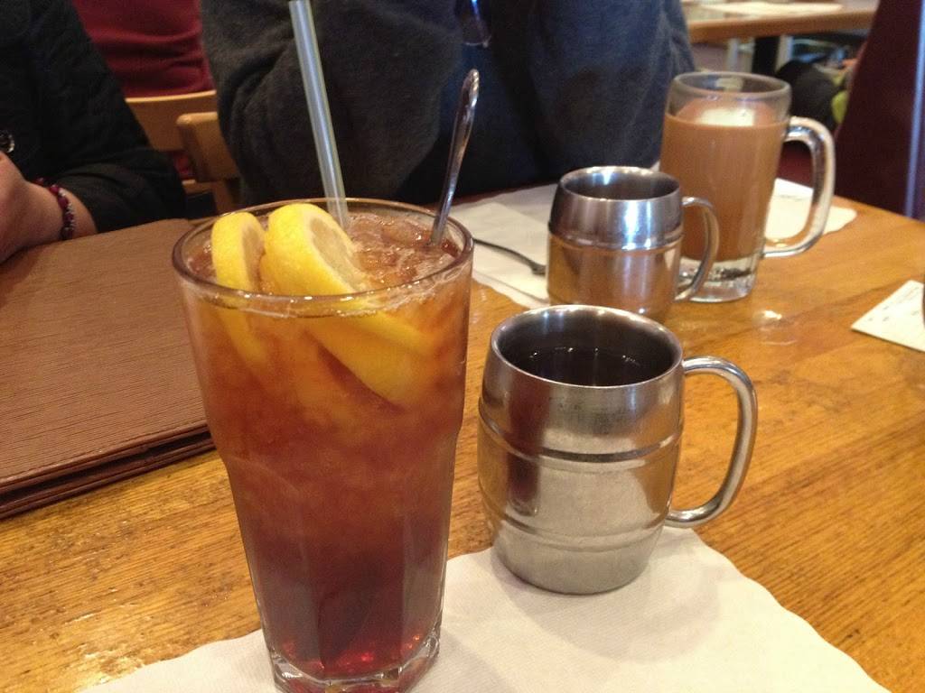 Broadway Bistro | restaurant | 349 Broadway, Millbrae, CA 94030, USA | 6506923378 OR +1 650-692-3378