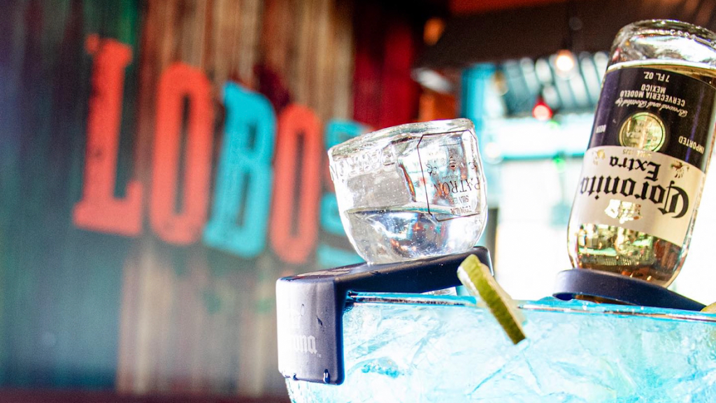 Lobo Loco | restaurant | 2656 Hylan Blvd, Staten Island, NY 10306, USA | 7189806000 OR +1 718-980-6000