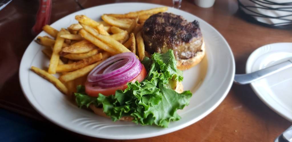 Black Cow Tap & Grill | restaurant | 40 Merrimac St, Newburyport, MA 01950, USA | 9784998811 OR +1 978-499-8811