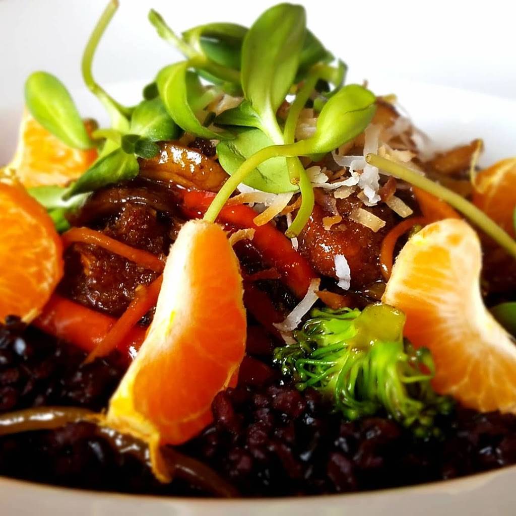 The Courthouse Inn & Restaurant | restaurant | 116 W Lincoln Way, Lisbon, OH 44432, USA | 3308704216 OR +1 330-870-4216