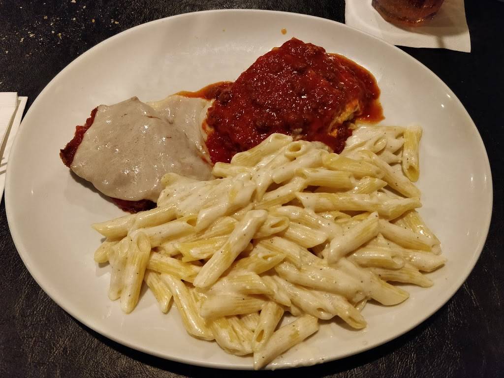 Capellinis Restaurant | restaurant | 896 Main St, Tewksbury, MA 01876, USA | 9788517271 OR +1 978-851-7271