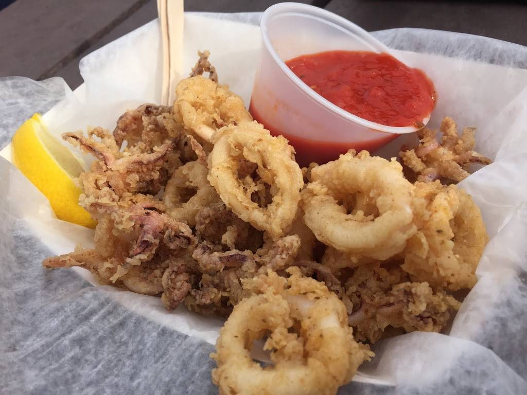 Crabby Amys, | restaurant | 2880 Ocean Ave, Seaford, NY 11783, USA | 5167832554 OR +1 516-783-2554