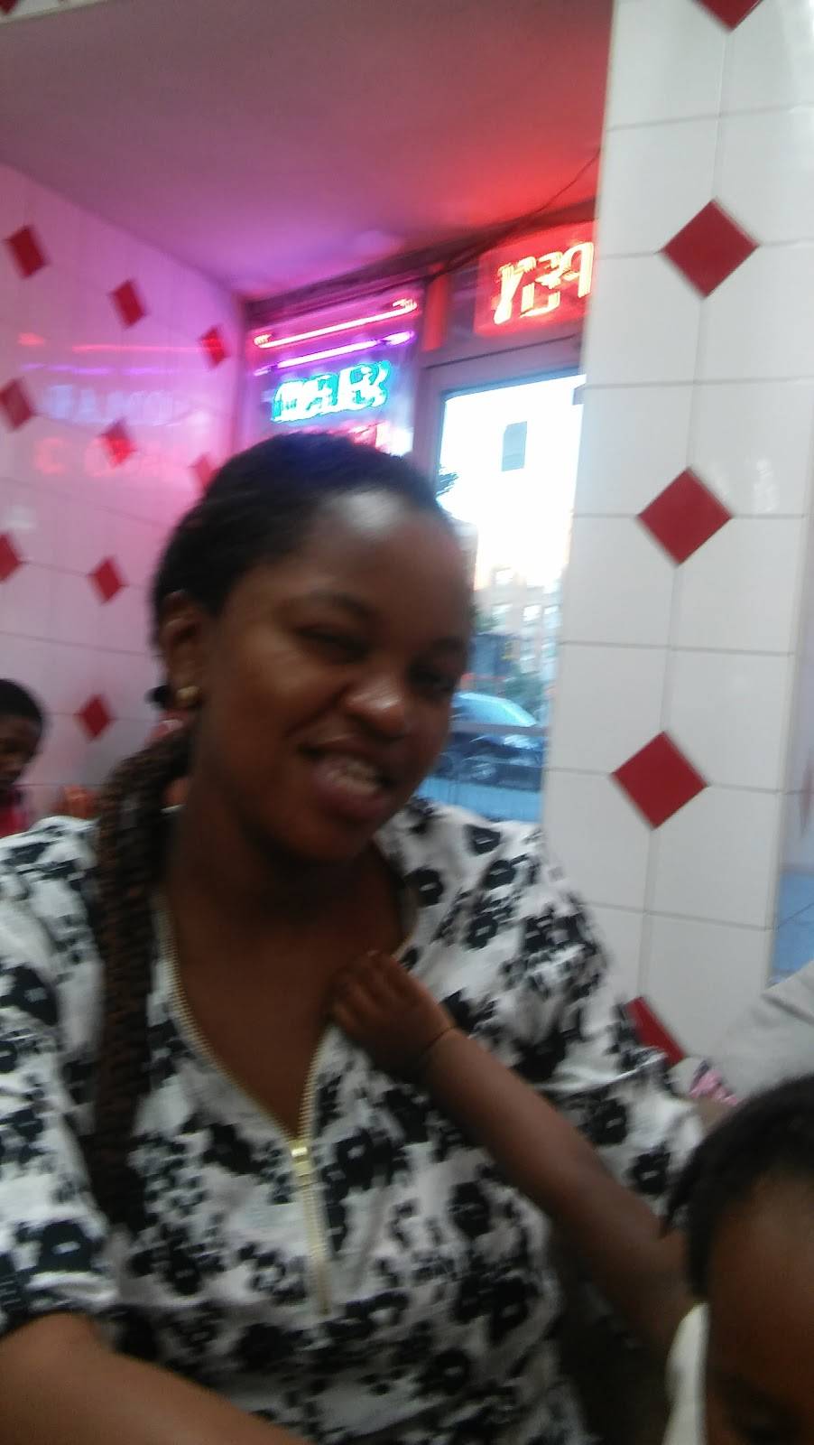 Kennedy Fried Chicken pizza | restaurant | 2115 Grand Concourse, The Bronx, NY 10453, USA | 7183294138 OR +1 718-329-4138