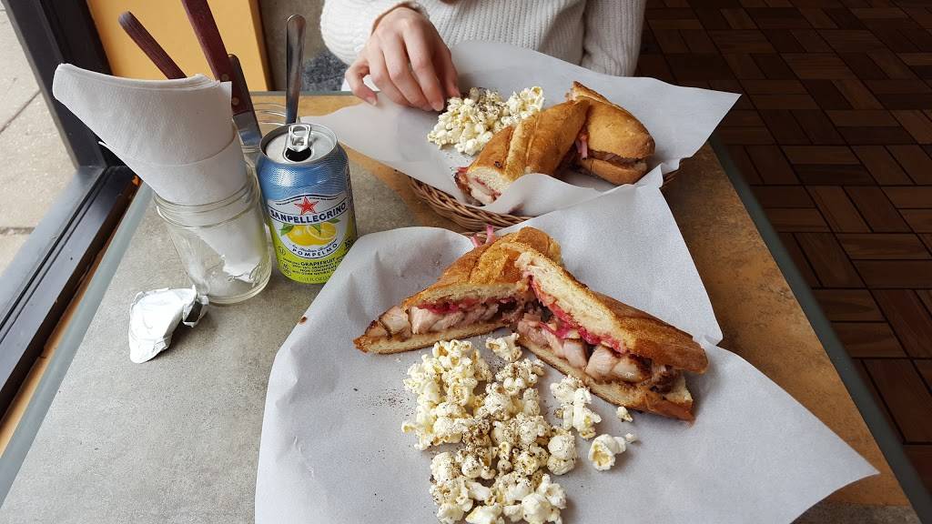 Love Handle | cafe | 877 Massachusetts Ave, Indianapolis, IN 46204, USA | 3173841102 OR +1 317-384-1102