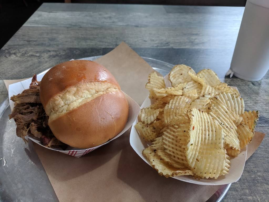Hitz Bbq | restaurant | 1030 Cooper Dr, Berea, KY 40403, USA | 8597563236 OR +1 859-756-3236