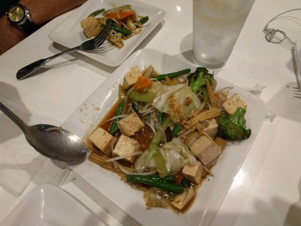 Monster Thai Thai Cuisine | restaurant | 12920 Riverside Dr, Sherman Oaks, CA 91423, USA | 8189905206 OR +1 818-990-5206