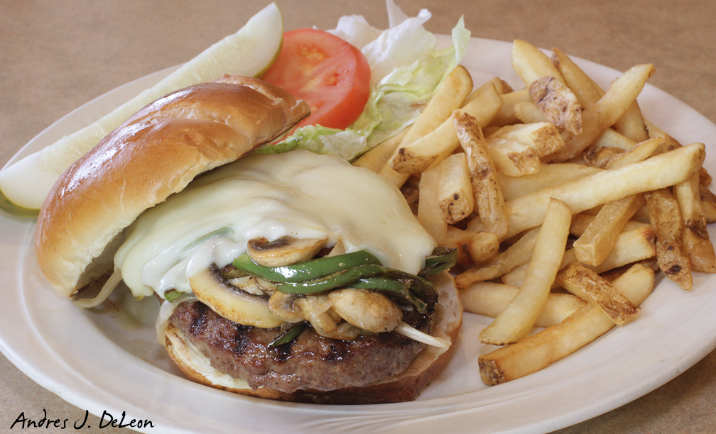 Harvest Pancake House & Grill | restaurant | 339 W 63rd St, Westmont, IL 60559, USA | 6309603895 OR +1 630-960-3895