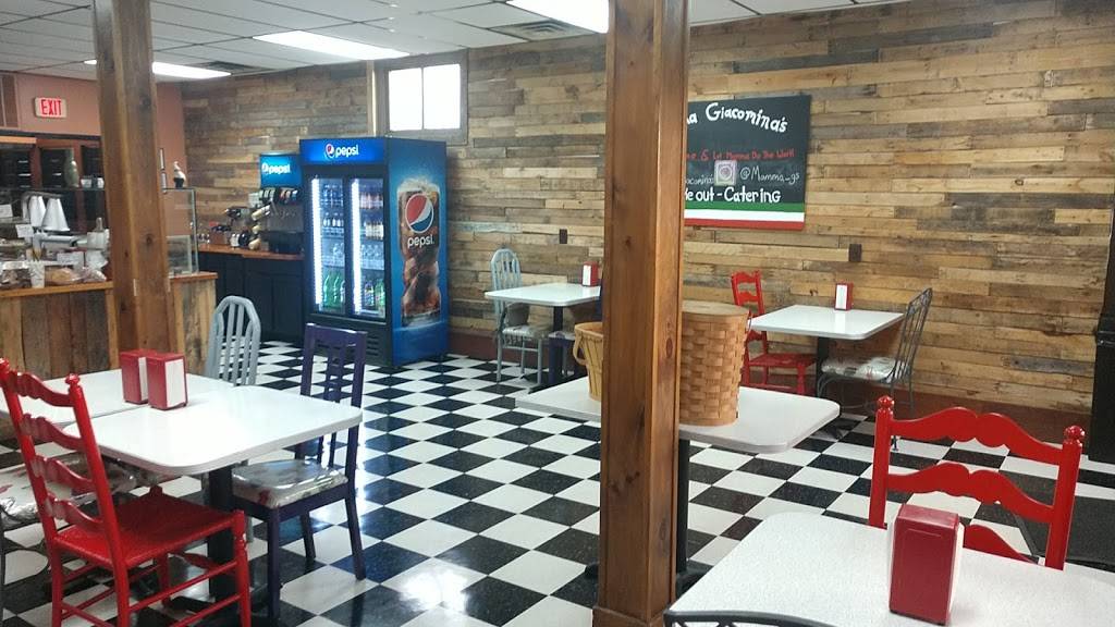 Mamma Giacominas | restaurant | 2611 Whitehorse Hamilton Square Rd, Trenton, NJ 08690, USA | 6092452525 OR +1 609-245-2525