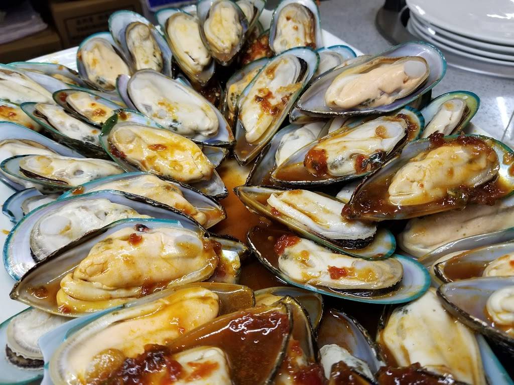 The Luxe Buffet | restaurant | 2008 Westminster Mall, Westminster, CA 92683, USA | 7143723988 OR +1 714-372-3988