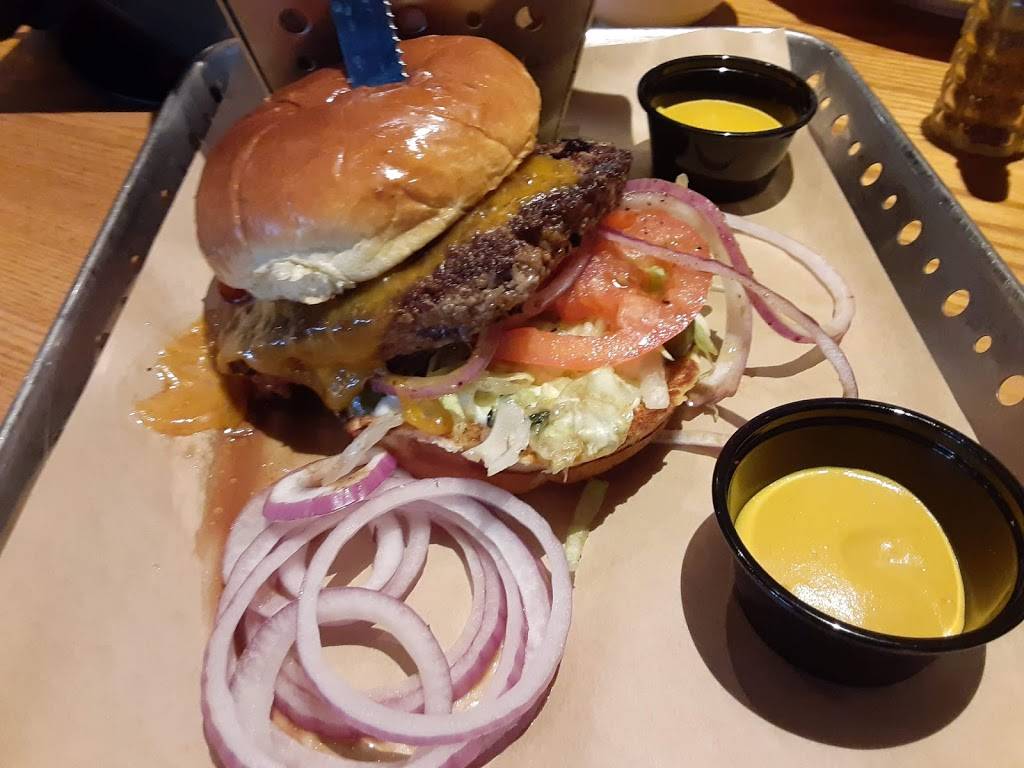 Chilis Grill & Bar | Open for Dine-In, Delivery and Takeout | restaurant | 10955 North Fwy, Houston, TX 77037, USA | 2814479200 OR +1 281-447-9200