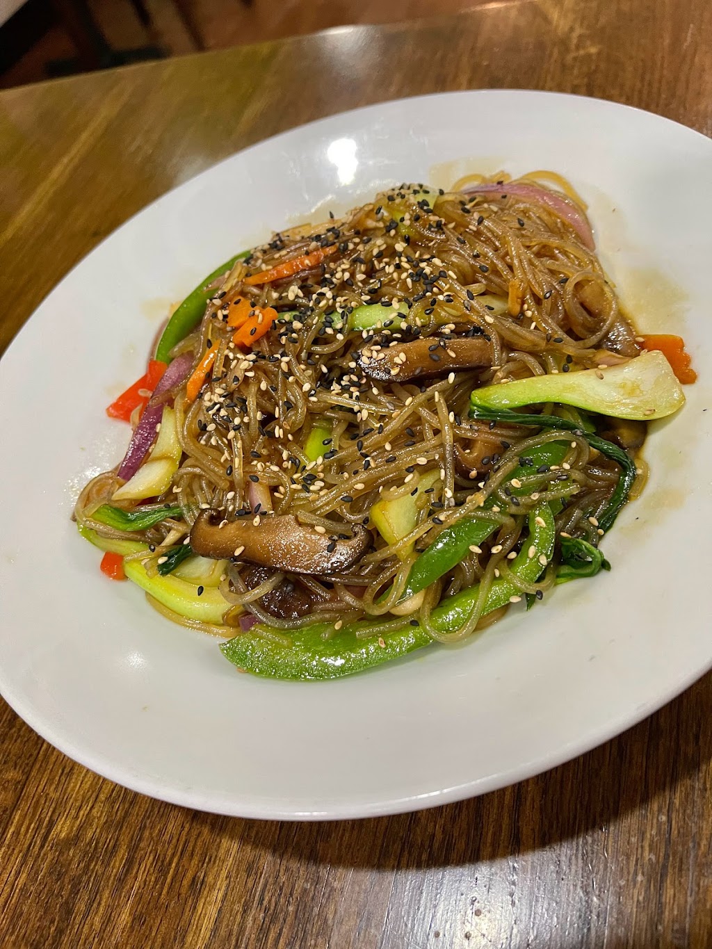 Veggie House | restaurant | 2109 S China Pl, Chicago, IL 60616, USA | 3123269966 OR +1 312-326-9966