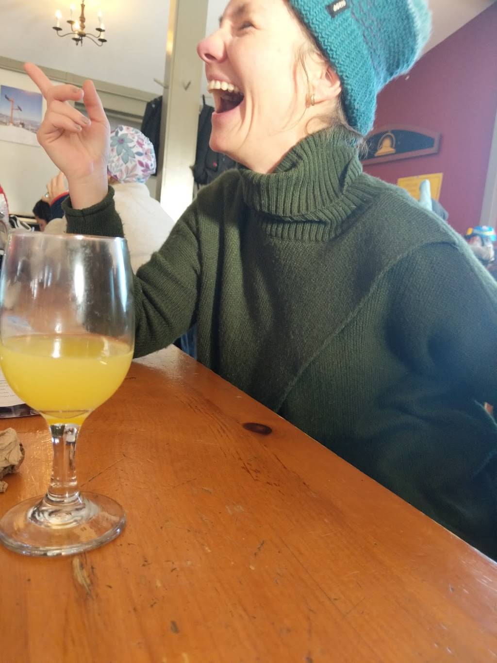 Barker Lodge and Pub | restaurant | Barker Mountain Rd, Newry, ME 04261, USA | 2078245245 OR +1 207-824-5245