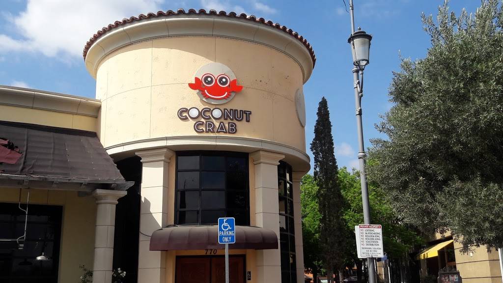 Coconut Crab | restaurant | 1555 Simi Town Center Way #770, Simi Valley, CA 93065, USA | 8053061255 OR +1 805-306-1255