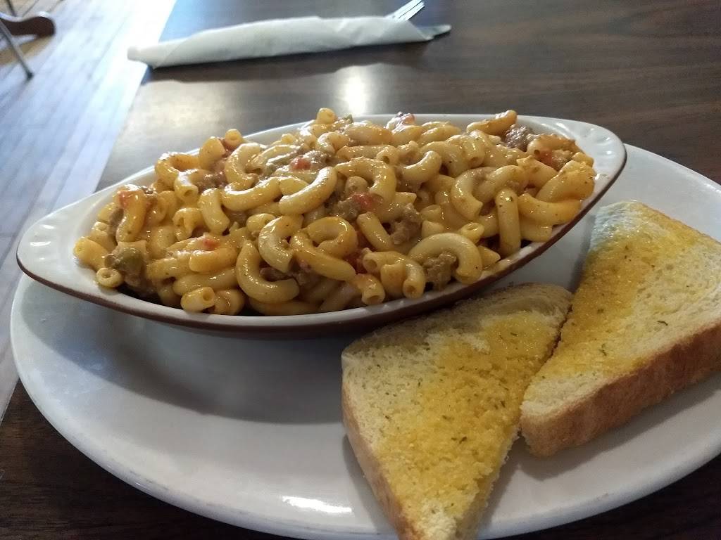 Maple Leaf Inn | restaurant | 188 S Main St, Vermontville, MI 49096, USA | 5177260098 OR +1 517-726-0098