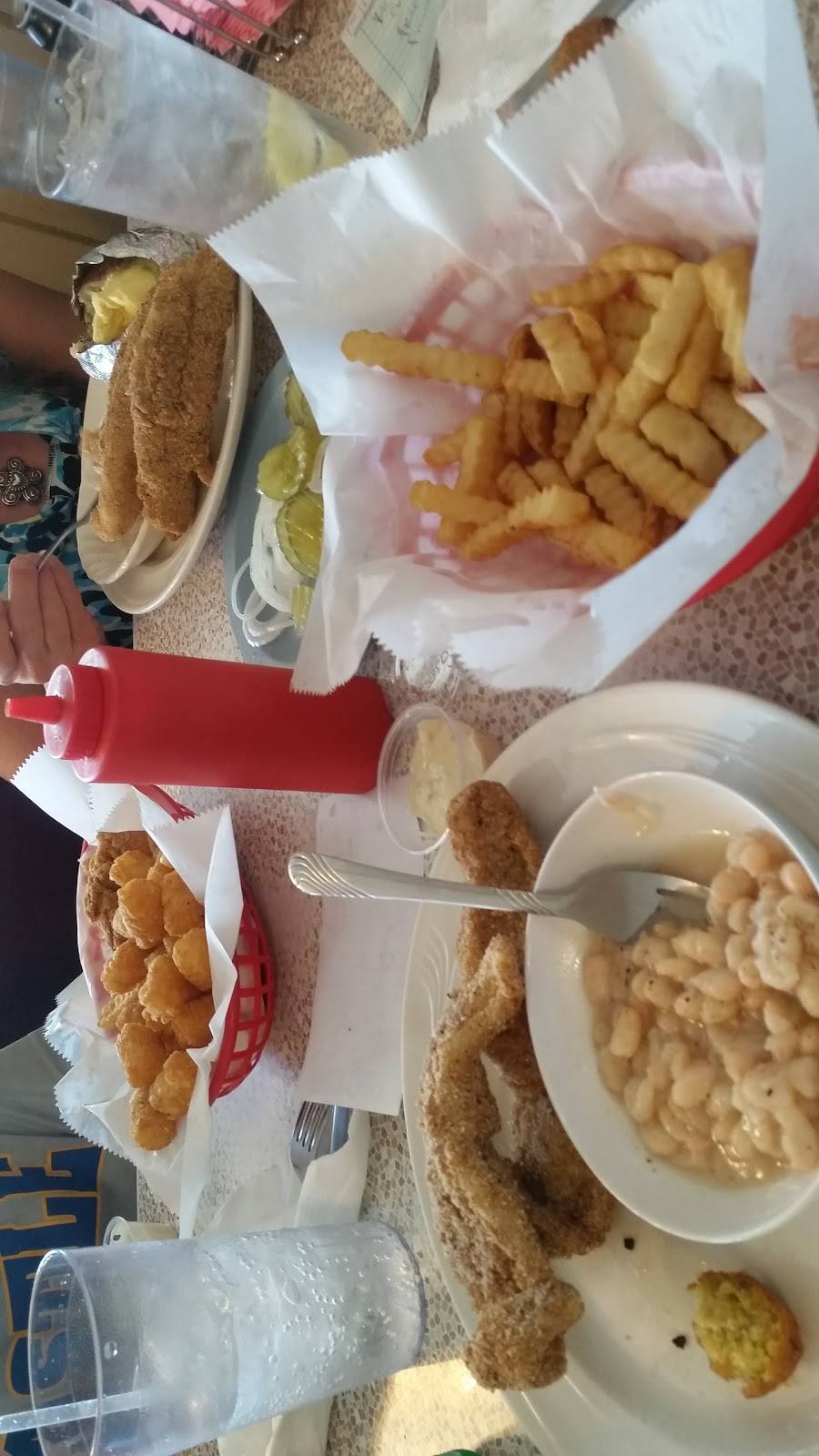 Dels Restaurant | restaurant | 7478 US-60, Owensboro, KY 42301, USA | 2707640504 OR +1 270-764-0504