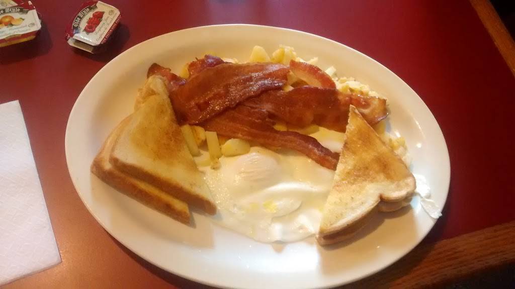 The Flat Top Grill | restaurant | 1554 RR 20, Saint Anns, ON L0R 1Y0, Canada | 9053864848 OR +1 905-386-4848