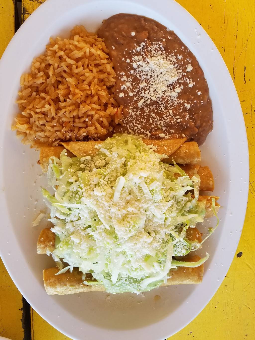 El Sabroso Restaurant | restaurant | 4184 Beyer Blvd #108, San Ysidro, CA 92173, USA | 6194284460 OR +1 619-428-4460