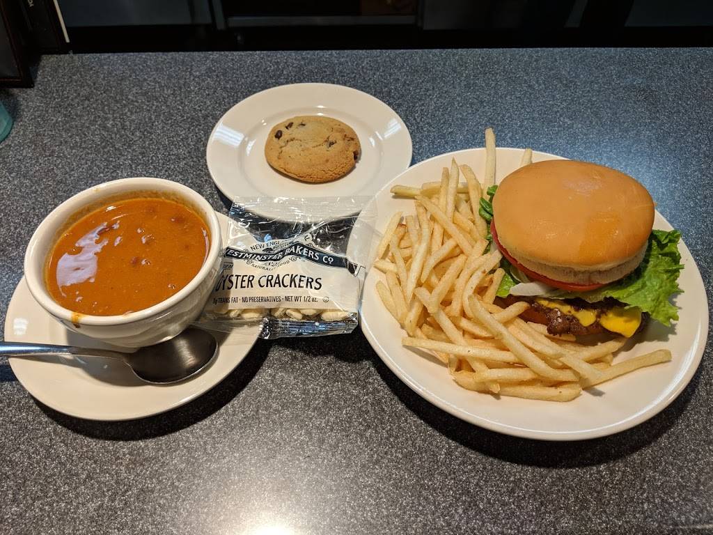 Steak n Shake | restaurant | 130 N 44th St, Mt Vernon, IL 62864, USA | 6182449466 OR +1 618-244-9466