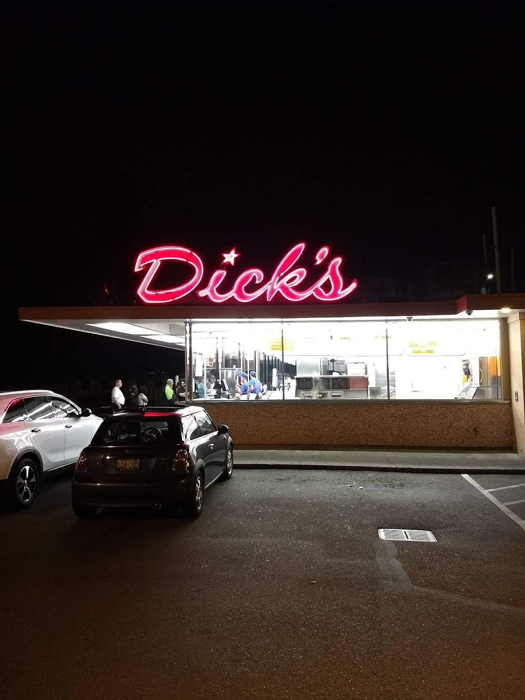 Dicks Drive-In | restaurant | 9208 Holman Rd NW, Seattle, WA 98117, USA | 2067835233 OR +1 206-783-5233
