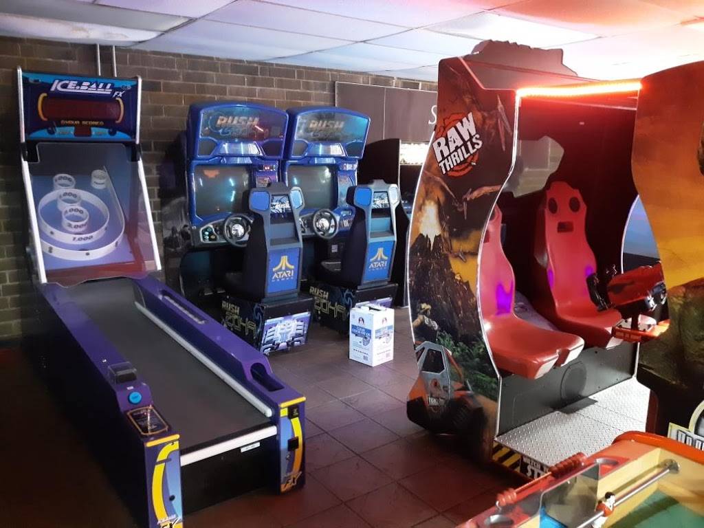 Paulies Pub and Grill | restaurant | 415 W Haggard Ave, Elon, NC 27244, USA | 3365246607 OR +1 336-524-6607