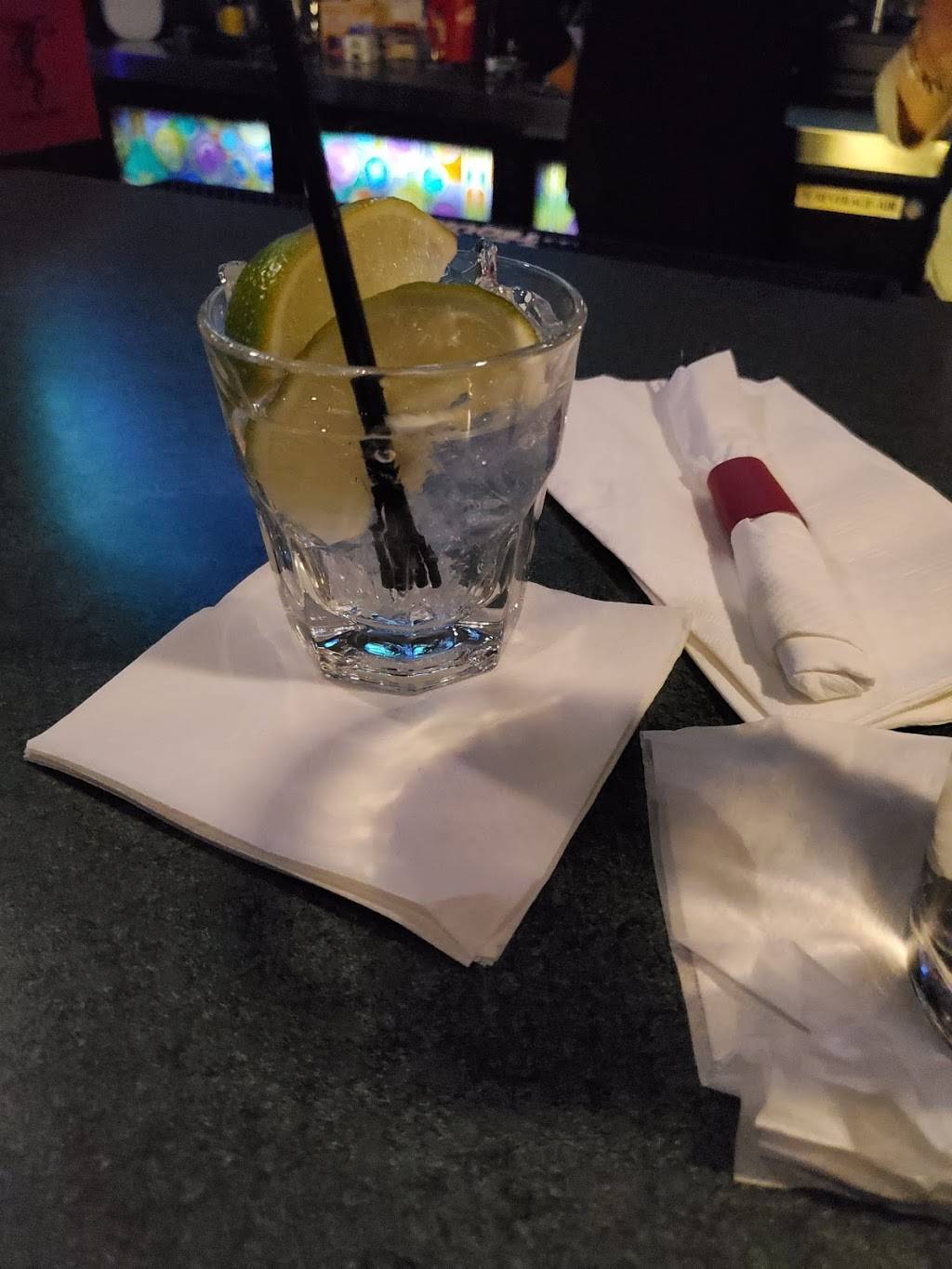 Betty Janes Bar & Grill | restaurant | 13791 E Thirteen Mile Rd, Warren, MI 48088, USA | 5864158889 OR +1 586-415-8889