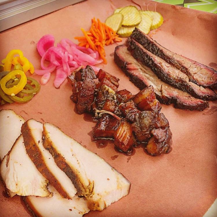 Honky Tonk Kid BBQ | restaurant | 112 Mary Ave #2, Waco, TX 76701, USA | 2547492368 OR +1 254-749-2368