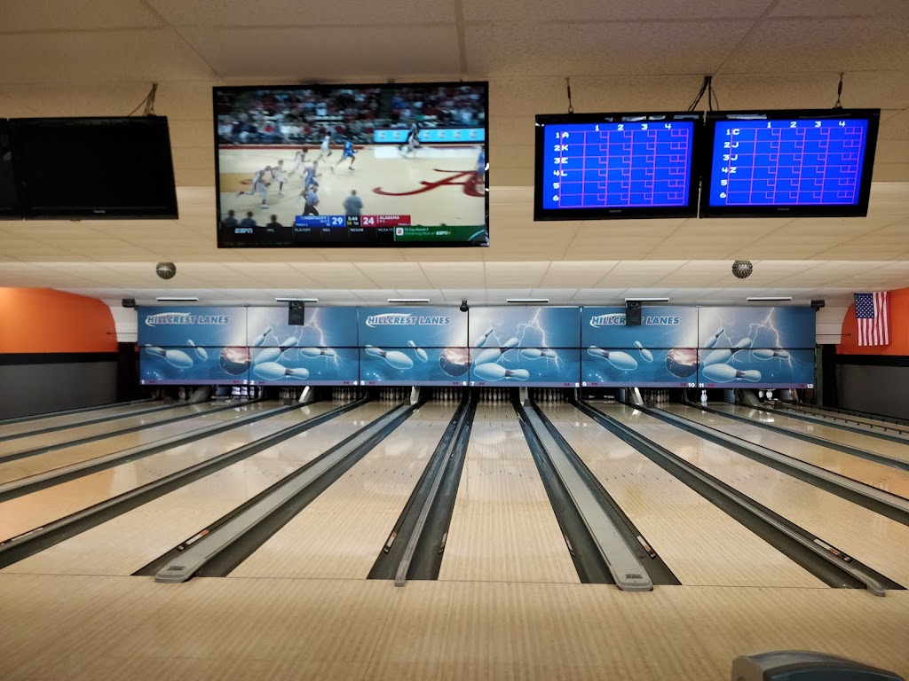 Hillcrest Lanes | restaurant | 420 E State St, Belding, MI 48809, USA | 6167942020 OR +1 616-794-2020