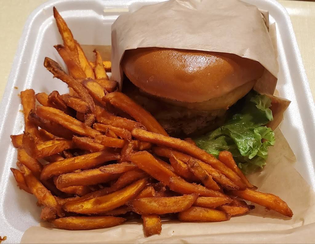 Rolling Chefs - American Fusion QSR | restaurant | 107 N Forest Ave, Hartwell, GA 30643, USA | 7069889955 OR +1 706-988-9955