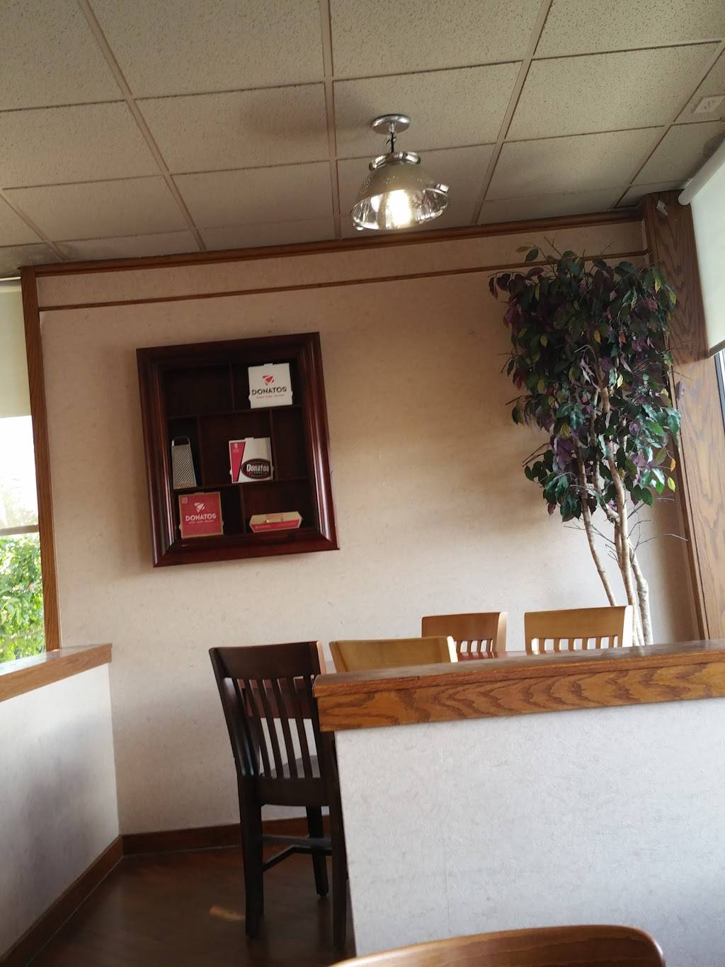 Donatos Pizza | restaurant | 5388 N High St, Columbus, OH 43214, USA | 6148463373 OR +1 614-846-3373