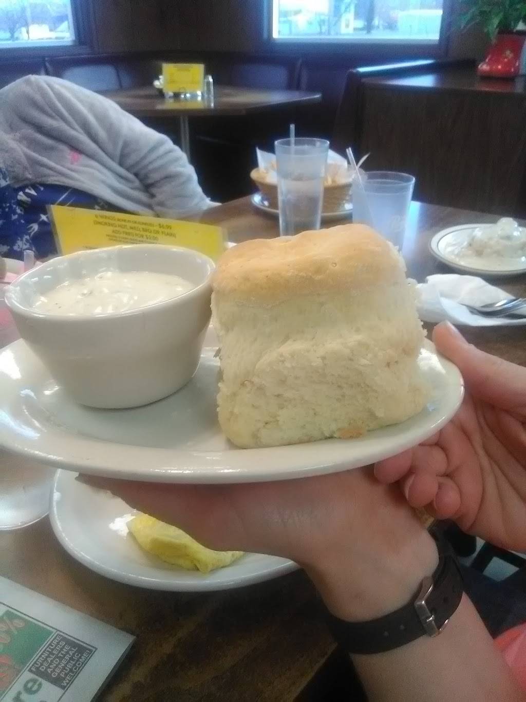 Old Cedar Inn | restaurant | 107 W, MO-7, Garden City, MO 64747, USA | 8168628345 OR +1 816-862-8345