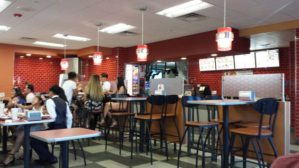 Jack in the Box | restaurant | 29105 Old Town Front St, Temecula, CA 92590, USA | 9515063322 OR +1 951-506-3322