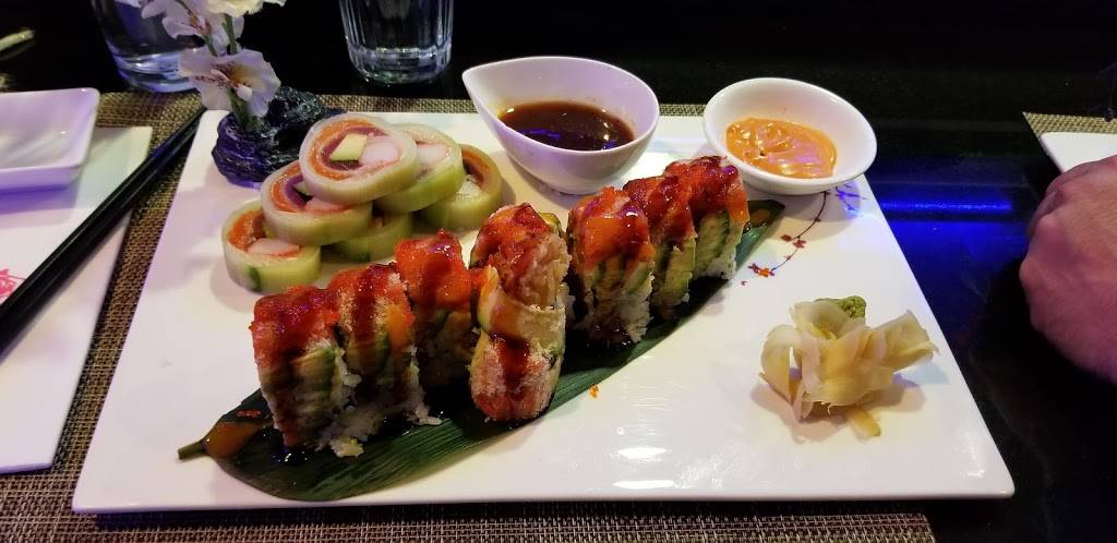 Sumo Sushi and Japanese Restaurant | restaurant | 3174 Tilghman St, Allentown, PA 18104, USA | 6103511887 OR +1 610-351-1887