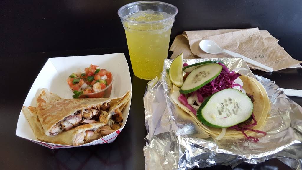 El Pelón Taqueria | restaurant | 2197 Commonwealth Avenue, Boston, MA 02135, USA | 6177799090 OR +1 617-779-9090