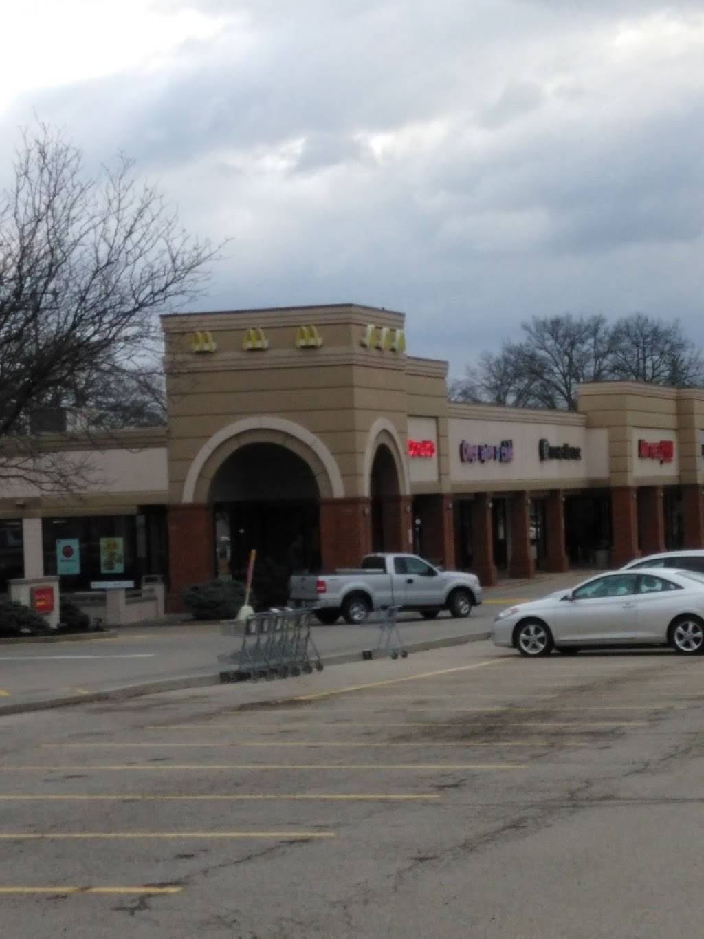 Hyde Park Plaza | shopping mall | 3760 Paxton Ave, Cincinnati, OH 45209, USA | 5136861600 OR +1 513-686-1600