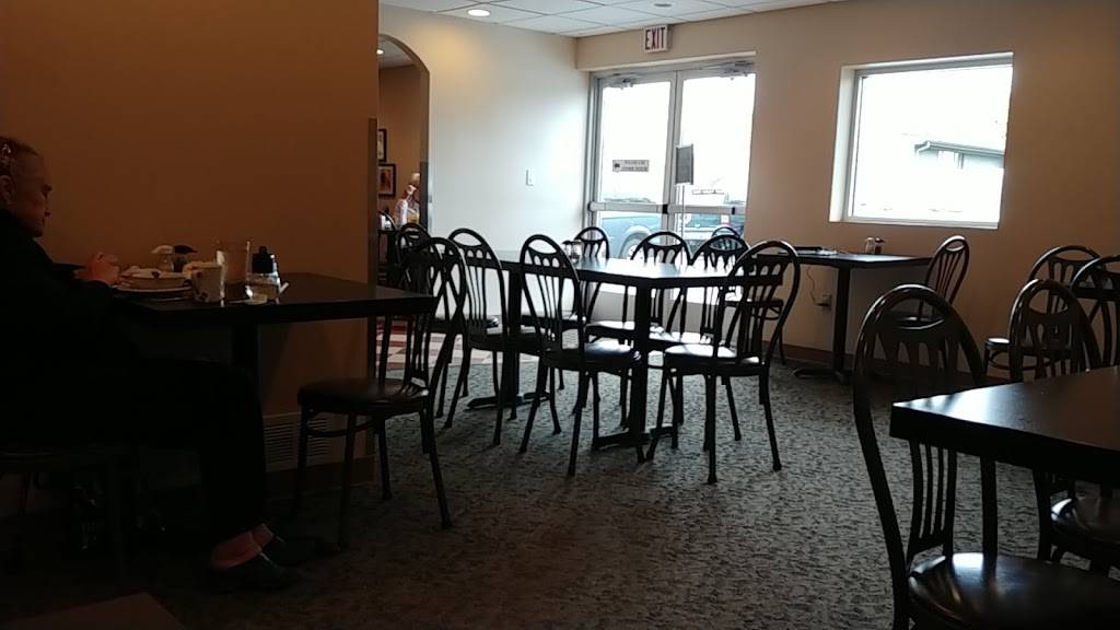 Pasqualinos Italian Restaurant | restaurant | 13032 Frankstown Rd, Penn Hills, PA 15235, USA | 4127939933 OR +1 412-793-9933