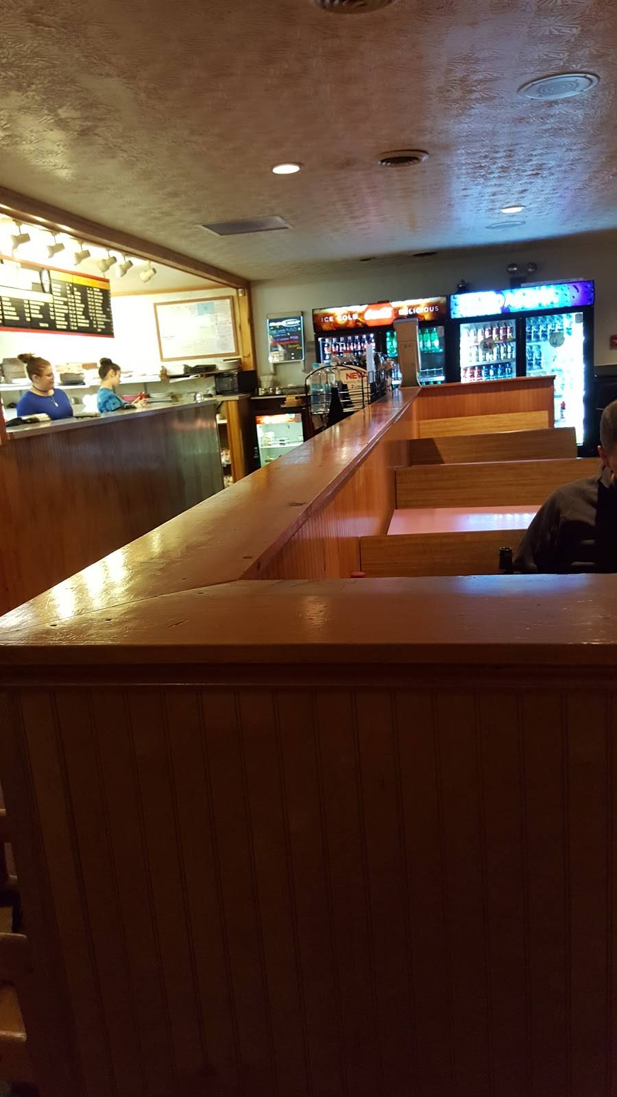 Dimitris Pizza & Restaurant | restaurant | 1111 S Stark Hwy # 1, Weare, NH 03281, USA | 6035294300 OR +1 603-529-4300