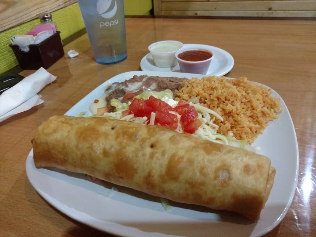 Mariachiles | restaurant | 318 St Johns Ave, Palatka, FL 32177, USA | 3865302114 OR +1 386-530-2114