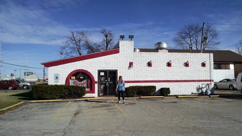 Lilly Steak & Grill | restaurant | 10600 Lincoln Trail, Fairview Heights, IL 62208, USA | 6183985455 OR +1 618-398-5455