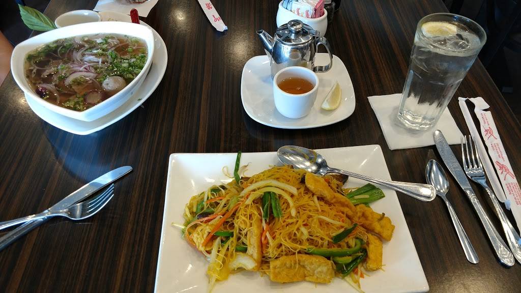 Kim Son Cafe | restaurant | 12311 Kingsride Ln, Houston, TX 77024, USA | 7139849200 OR +1 713-984-9200