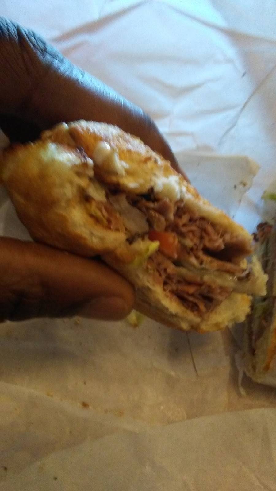 Potbelly Sandwich Shop | restaurant | 544 St Charles Rd, Elmhurst, IL 60126, USA | 6305325820 OR +1 630-532-5820