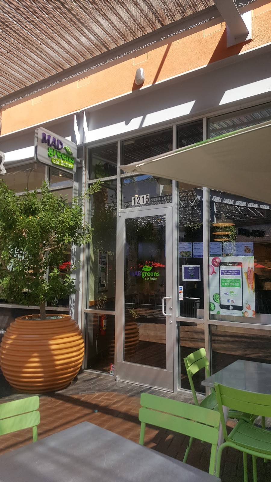 MAD Greens - Tempe Marketplace | restaurant | 2000 E Rio Salado Pkwy Suite 1215, Tempe, AZ 85281, USA | 6022833901 OR +1 602-283-3901