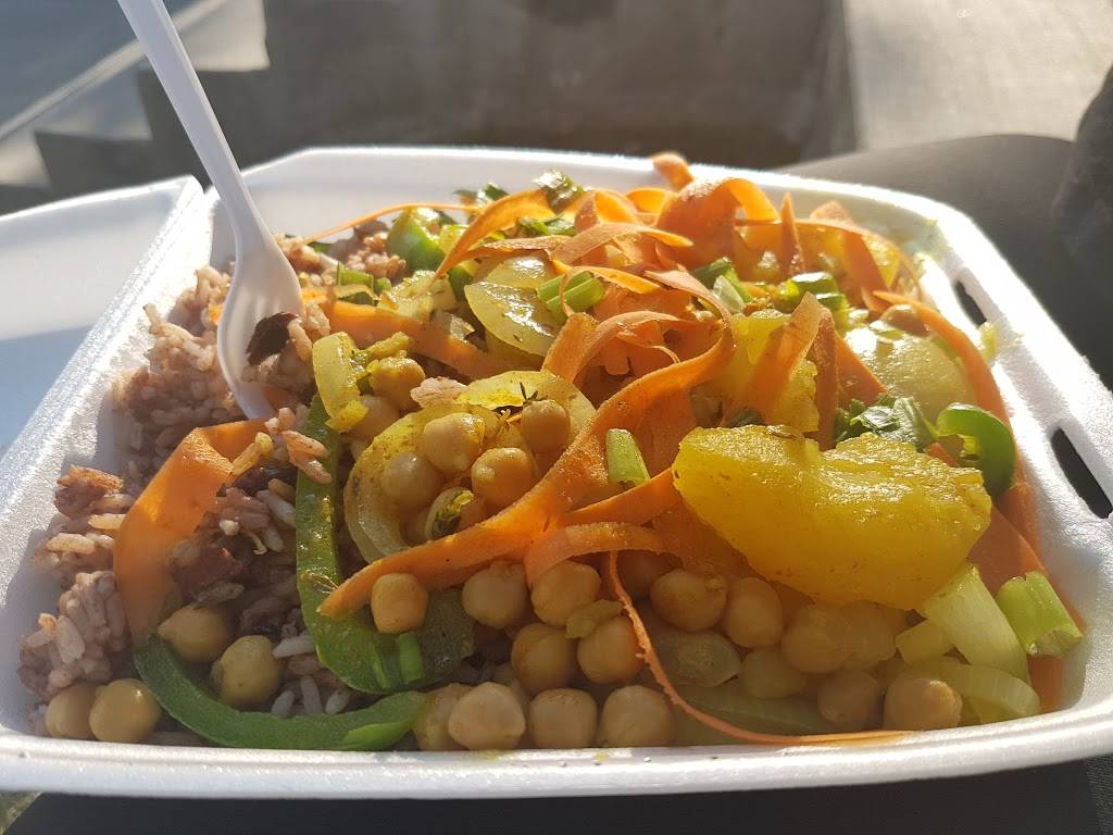 Mitzies Jerk | restaurant | 3337 Bloor St W, Etobicoke, ON M8X 1E9, Canada | 6473450077 OR +1 647-345-0077