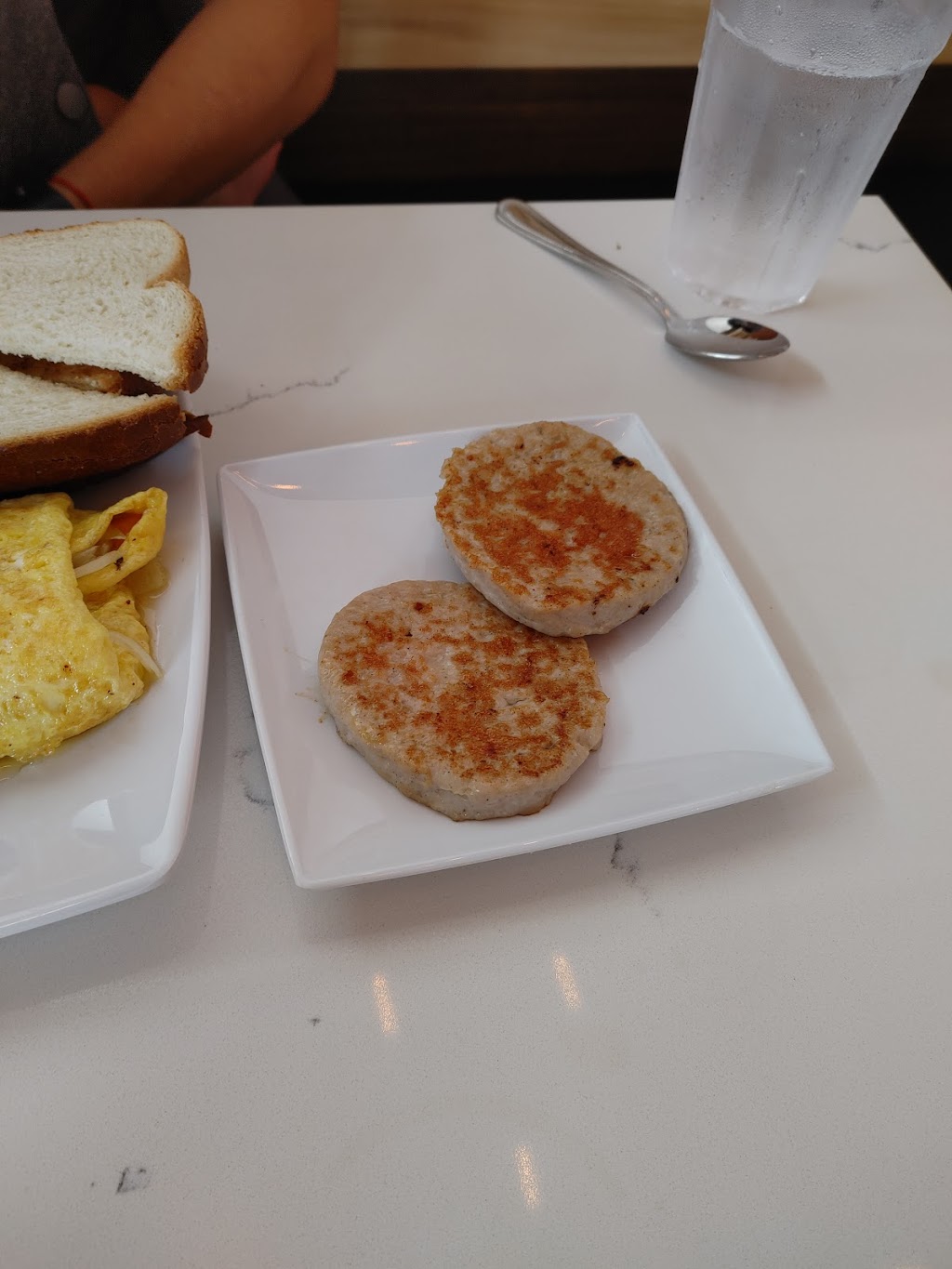 Canopy Road Cafe on Gandy | restaurant | 4308 W Gandy Blvd, Tampa, FL 33611, USA | 8134058906 OR +1 813-405-8906