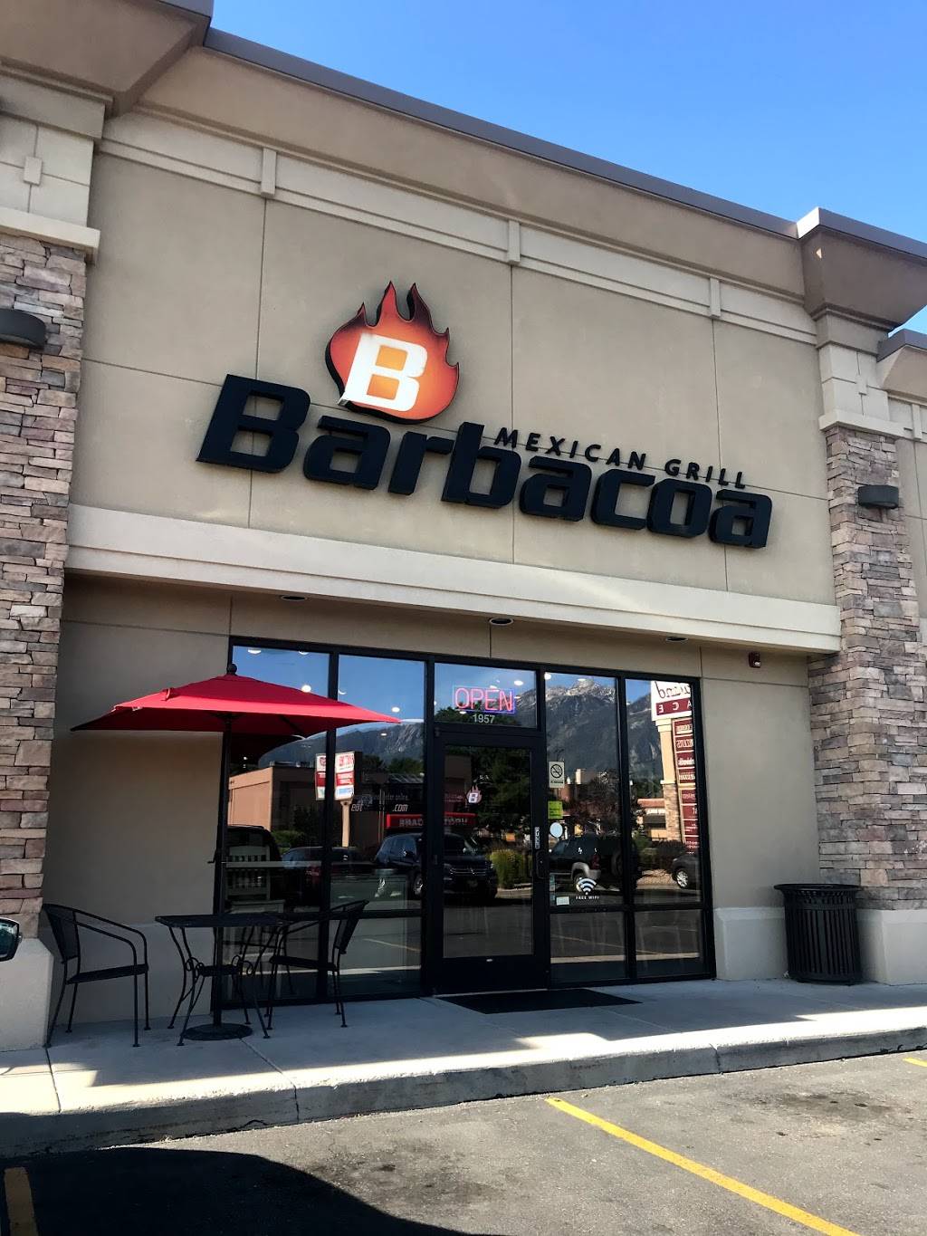 Barbacoa Mexican Grill | restaurant | 1953 Fort Union Blvd, Cottonwood Heights, UT 84121, USA | 8014531200 OR +1 801-453-1200