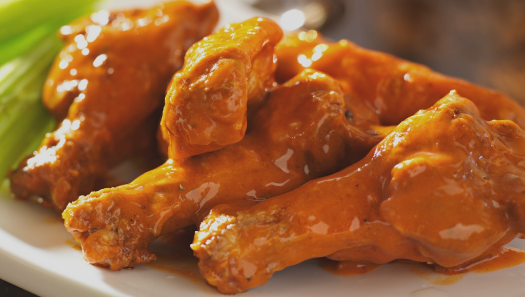 Mr. Es Tavern & Fine Food | restaurant | 313 W Kings Hwy, Coatesville, PA 19320, USA | 6103844356 OR +1 610-384-4356