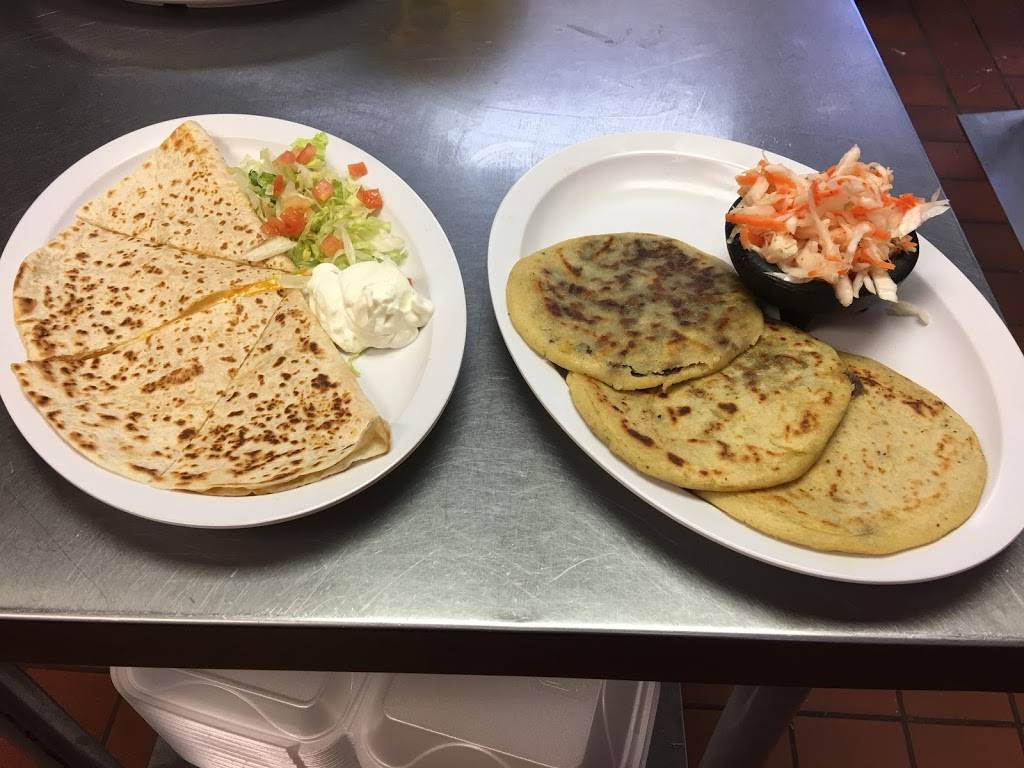 La Plaza Restaurant | restaurant | 11000 E Winner Rd, Independence, MO 64052, USA | 8168368688 OR +1 816-836-8688