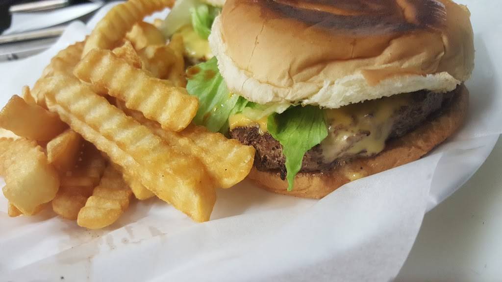 The Court Stop | restaurant | 370 W Court St d, San Bernardino, CA 92401, USA | 9093849000 OR +1 909-384-9000